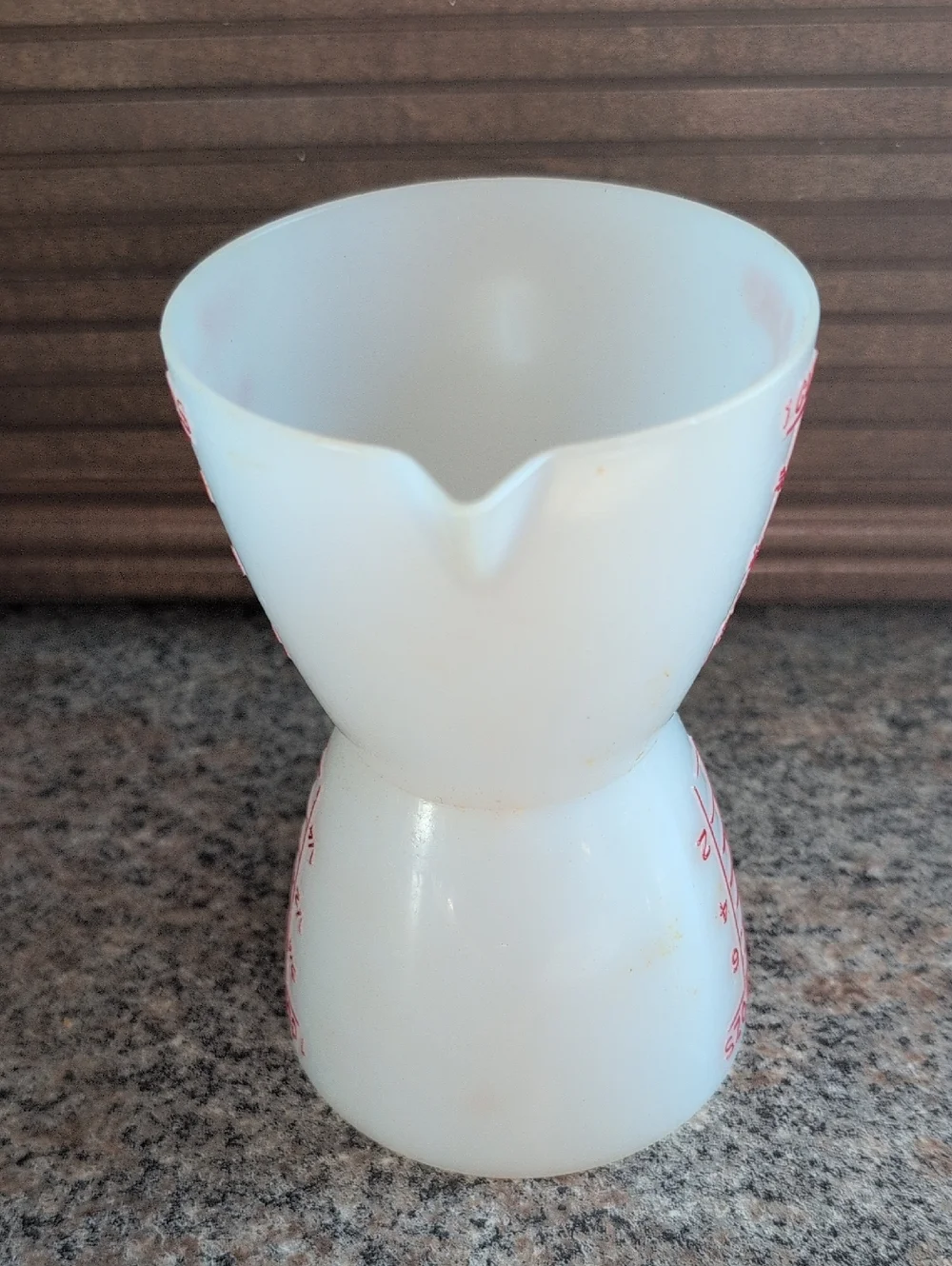 Vintage Tupperware Hourglass Measuring Cup